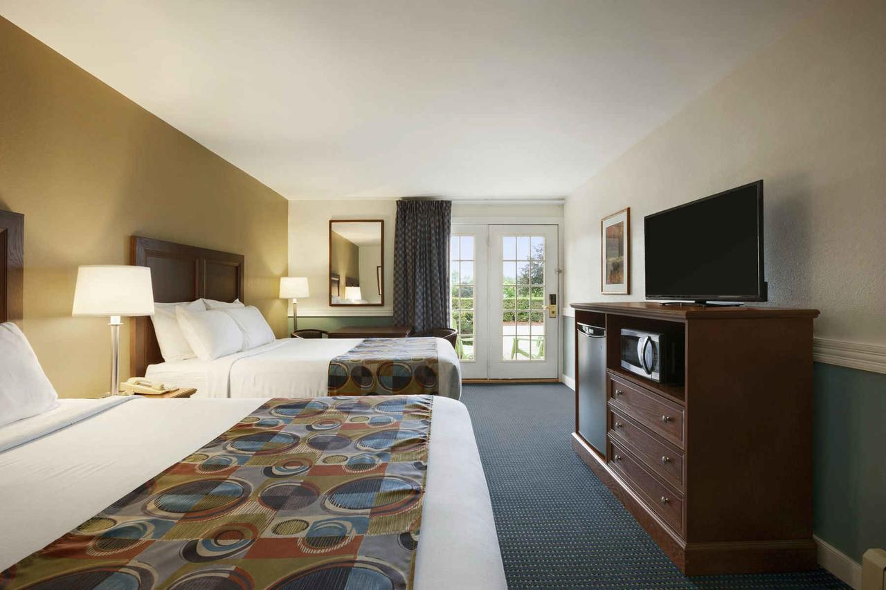 Days Inn By Wyndham Shelburne/Burlington Номер фото